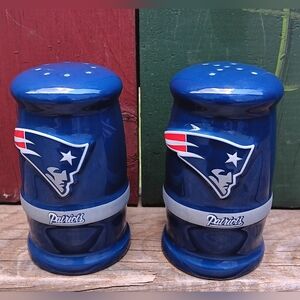 New England Patriots Ceramic Salt & Pepper Shaker Set